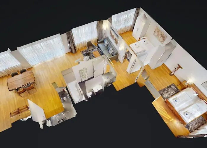 Amazing/Sunny 2 Bedroom Flat In The City Center
